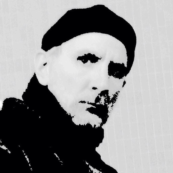 Meet your Posher, Jay - Picture 2 of 2